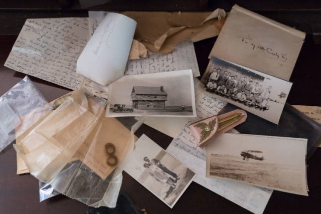 Secrets Of Abandoned XIX Century Cottage (27 pics) Secrets Of Abandoned XIX Century Cottage (27 pics)
