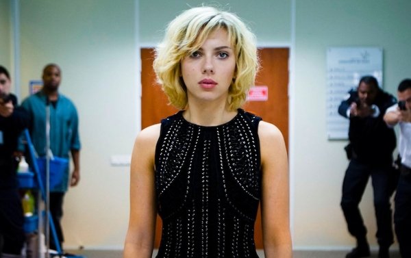 Scarlett Johansson's Hot Movie Roles (21 pics)