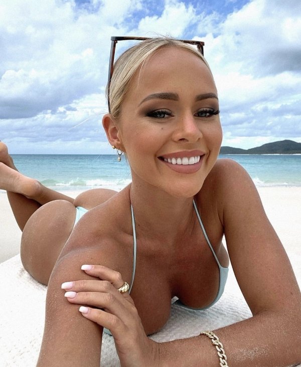 Girls With Beautiful Smiles (37 pics)