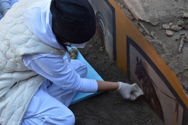 'Fast Food' Shop Was Discovered In Pompeii (19 pics)