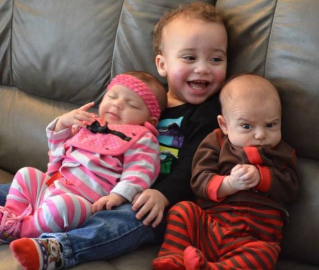 Living With Children (35 pics) Living With Children (35 pics)