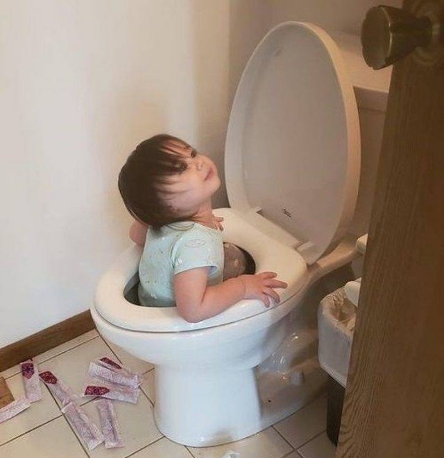 Living With Children (35 pics) Living With Children (35 pics)