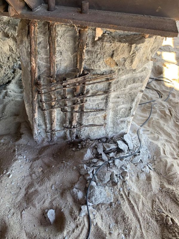 What's Wrong With These House Foundations? (20 pics)