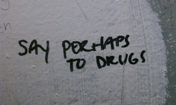 Bathroom Wall Writings (36 pics)