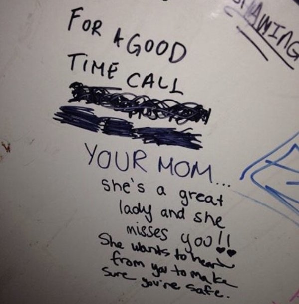 Bathroom Wall Writings (36 pics)