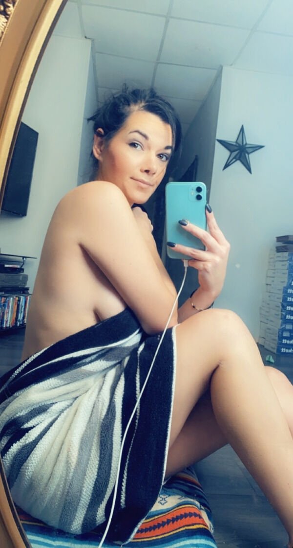 Selfie Girls (36 pics)