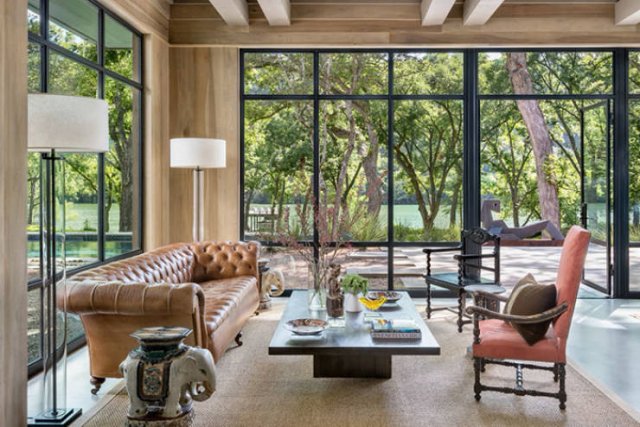 Joe Rogan's Mansion In Texas (18 pics)