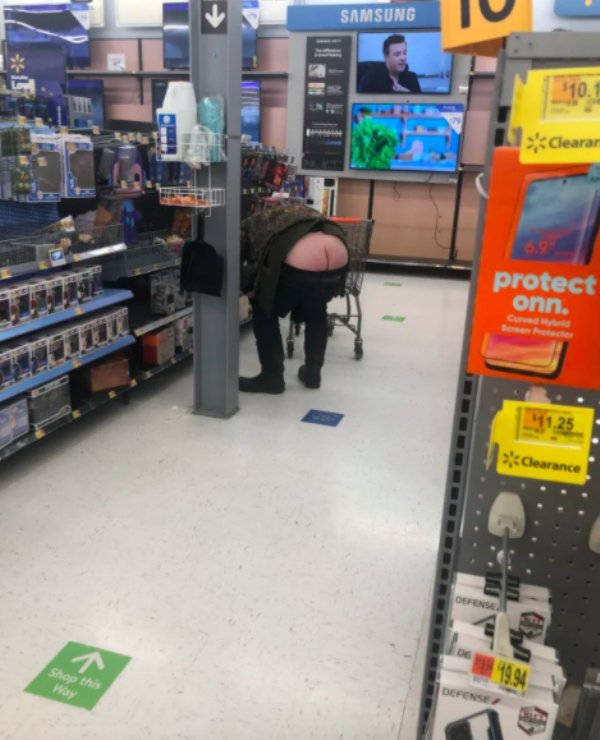 Walmart Visitors (23 pics)