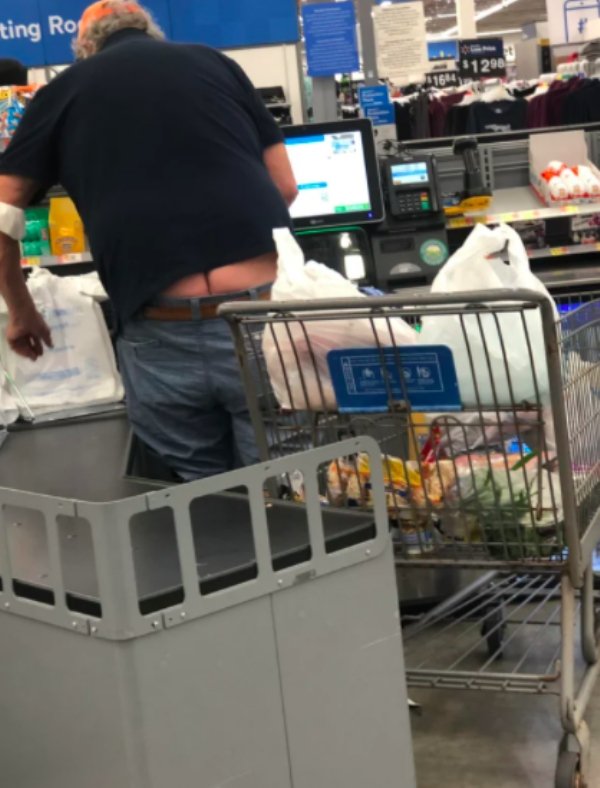 Walmart Visitors (23 pics)