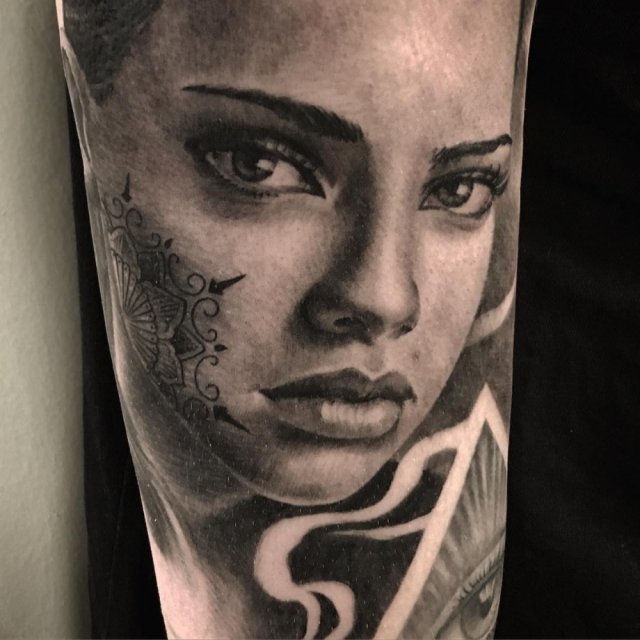 Hyper-Realistic Tattoos (38 pics)