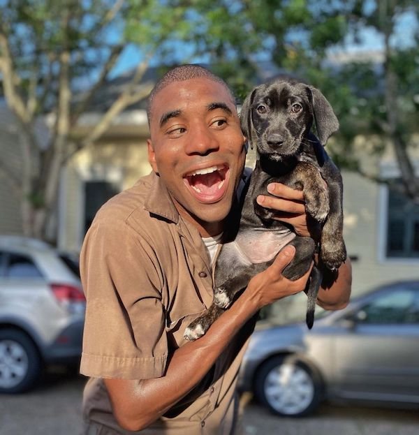 UPS Driver Takes A Photo With Every Pet He Meets On His Route (39 pics)
