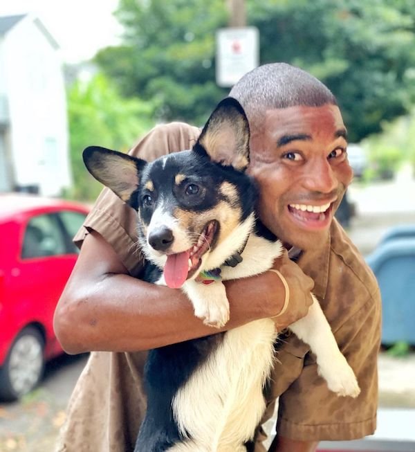 UPS Driver Takes A Photo With Every Pet He Meets On His Route (39 pics)