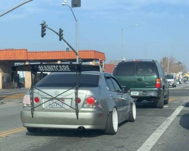 Weird Cars (34 pics)