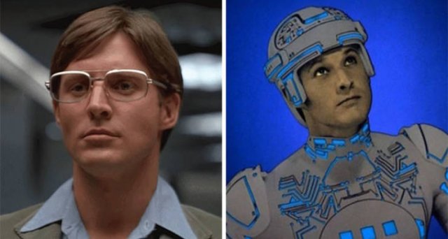 Actors That Played Several Roles In One Movie (27 pics)