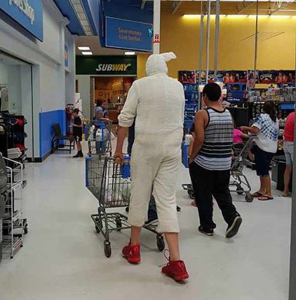 Weird Walmart Visitors (26 pics)