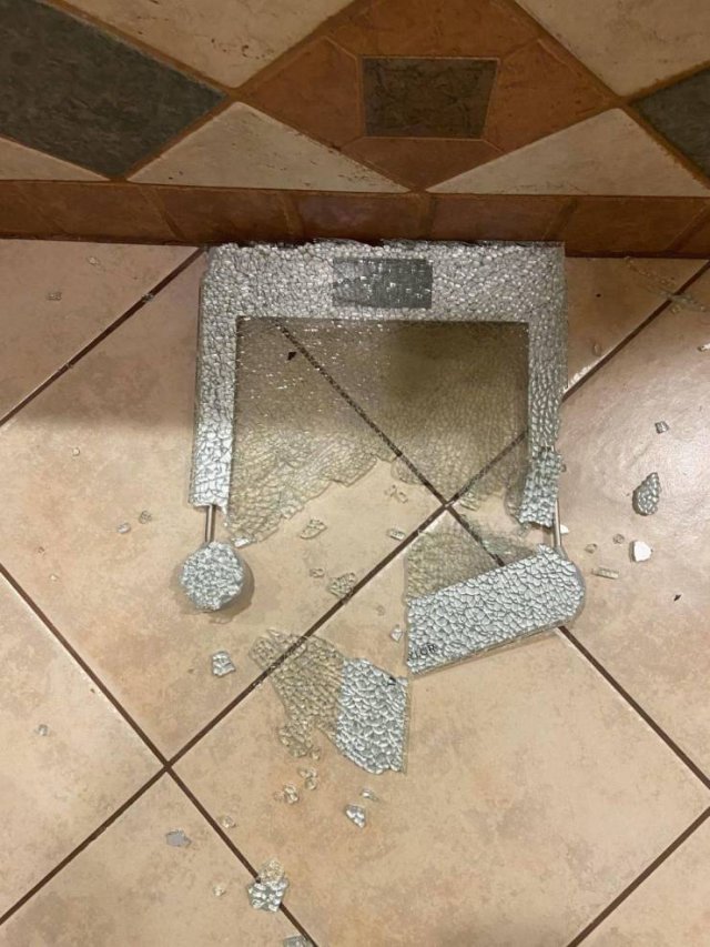 Bad Days Happen (44 pics)