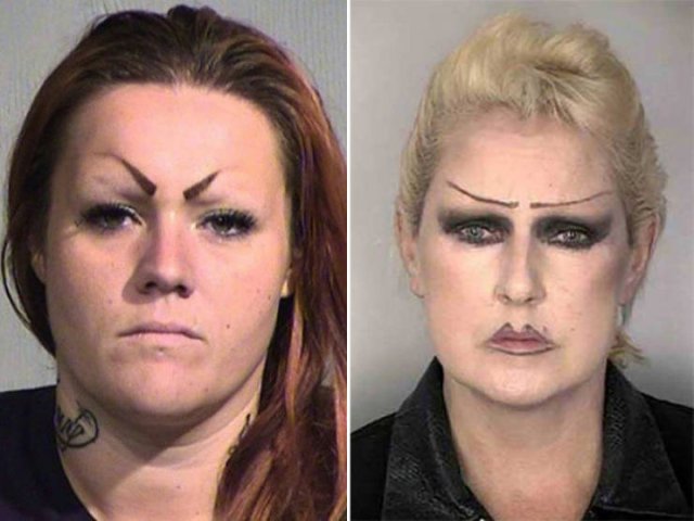 What's Wrong With Their Eyebrows? (23 pics)