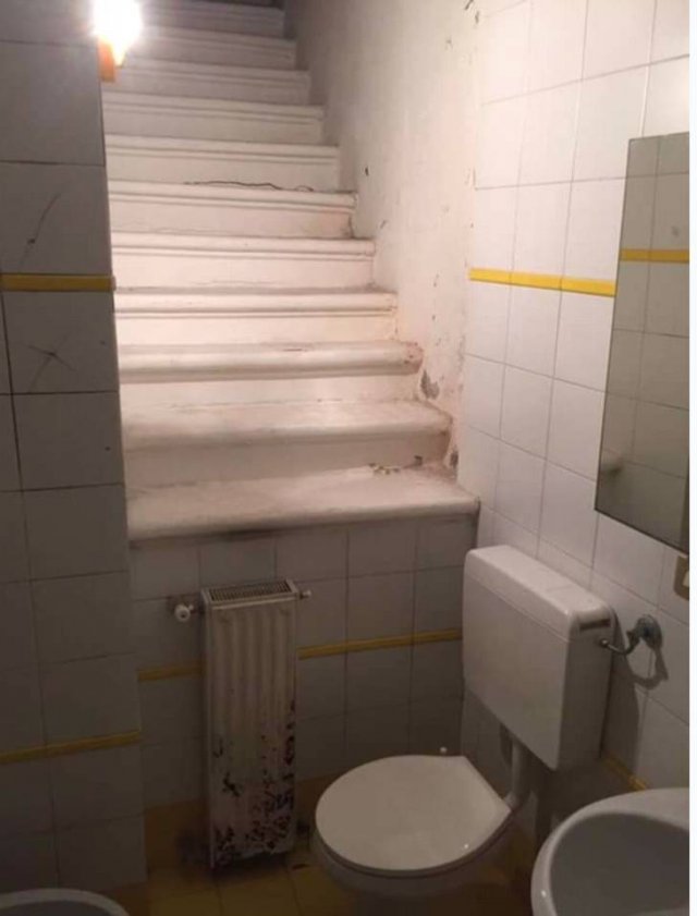 Bad Bathroom Designs (30 pics)