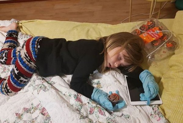Living With Children (19 pics)