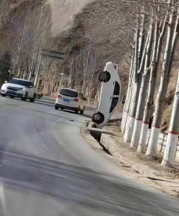 Acid Picdump 1 (94 pics)