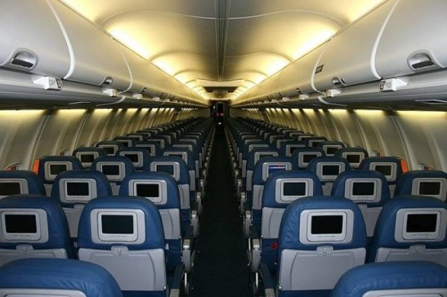 Flight Attendants Work Secrets (16 pics)