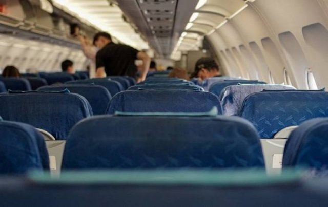 Flight Attendants Work Secrets (16 pics)
