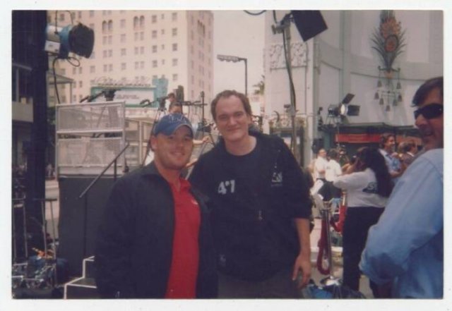 Mysterious Guy Took Pictures With Almost All Celebrities (30 pics) Mysterious Guy Took Pictures With Almost All Celebrities (30 pics)