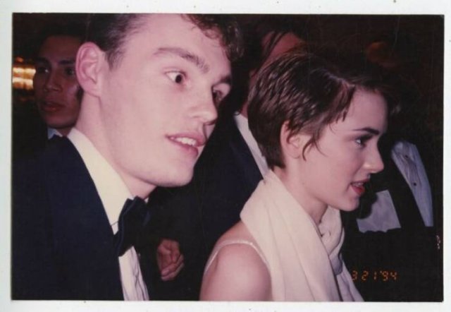 Mysterious Guy Took Pictures With Almost All Celebrities (30 pics) Mysterious Guy Took Pictures With Almost All Celebrities (30 pics)