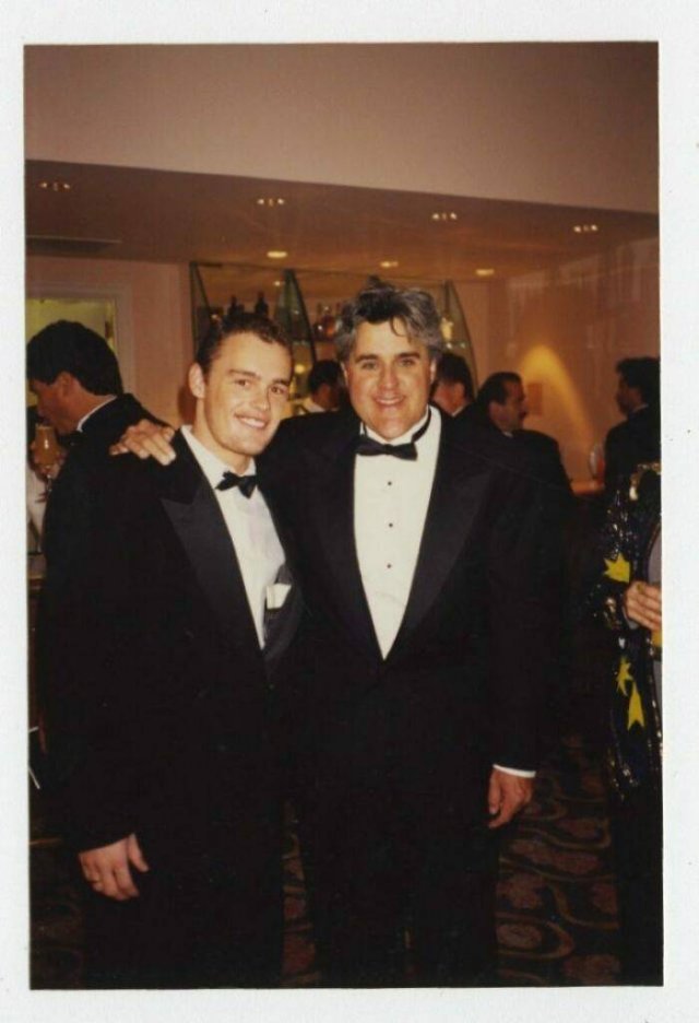 Mysterious Guy Took Pictures With Almost All Celebrities (30 pics) Mysterious Guy Took Pictures With Almost All Celebrities (30 pics)
