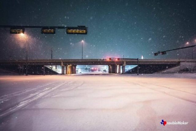 Texas Is Fighting With The Coldest Winter In Over 30 Years (39 pics)