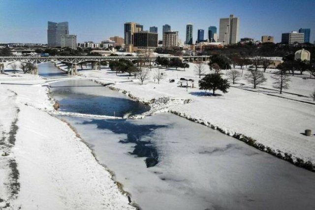 Texas Is Fighting With The Coldest Winter In Over 30 Years (39 pics)