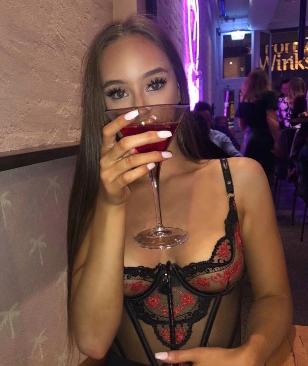 Girls In Corsets (29 pics)