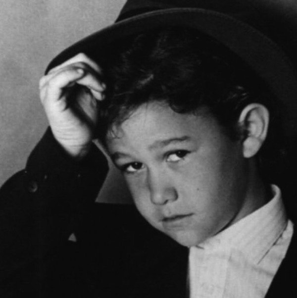 Young Celebrity Photos (24 pics) Young Celebrity Photos (24 pics)