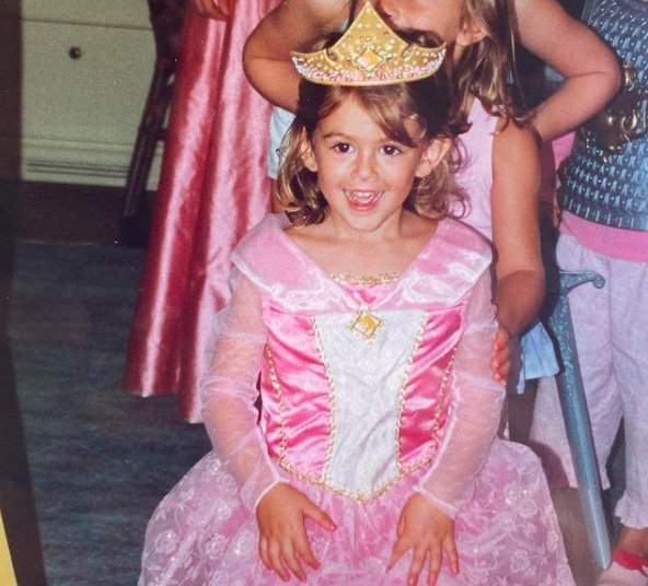 Young Celebrity Photos (24 pics) Young Celebrity Photos (24 pics)
