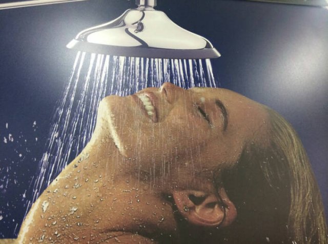 What's Wrong With These Ads? (44 pics) What's Wrong With These Ads? (44 pics)