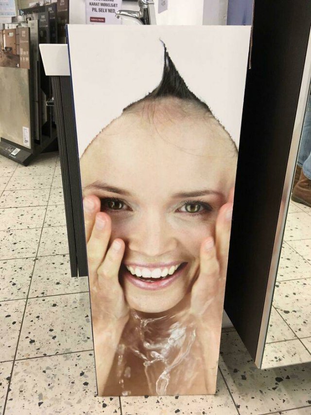 What's Wrong With These Ads? (44 pics) What's Wrong With These Ads? (44 pics)