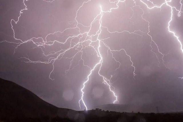 Weather Facts (16 pics)