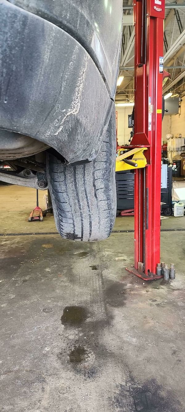 Car Mechanic Situations (29 pics)