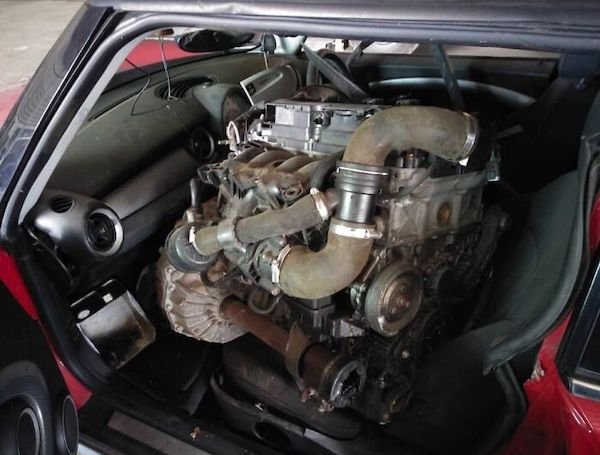 Car Mechanic Situations (29 pics)