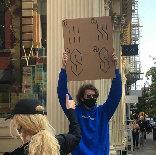 Dude With Sign (35 pics)