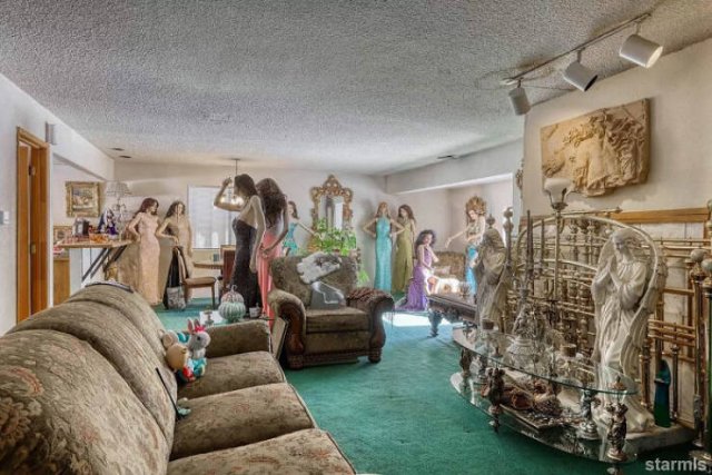 This House Has Some Secret (35 pics)
