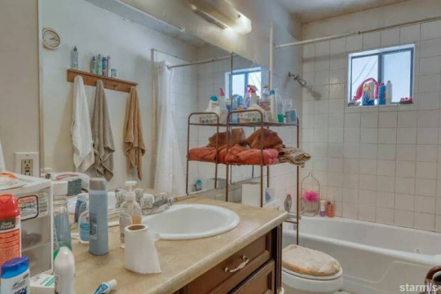 This House Has Some Secret (35 pics)