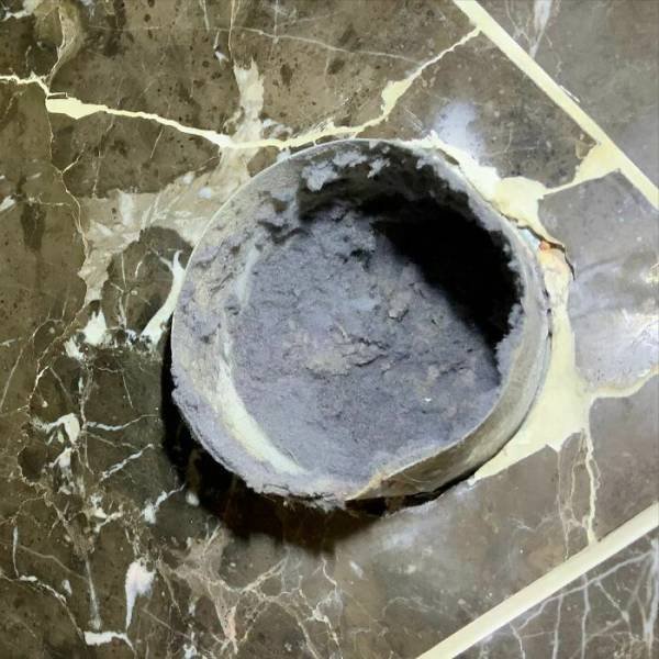 Home Inspectors Finds (38 pics) Home Inspectors Finds (38 pics)