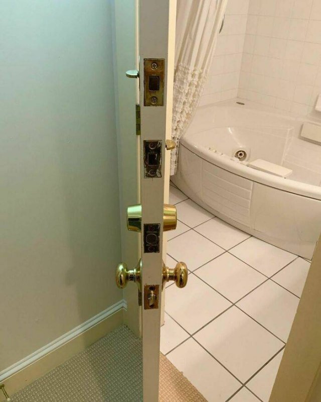 Home Inspectors Finds (38 pics) Home Inspectors Finds (38 pics)