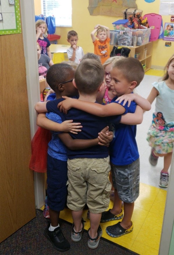 These Kids Are Full Of Kindness (24 pics)