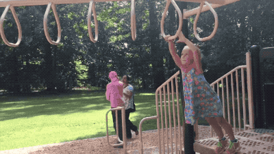 Kids Doing Stupid Things (21 gifs)