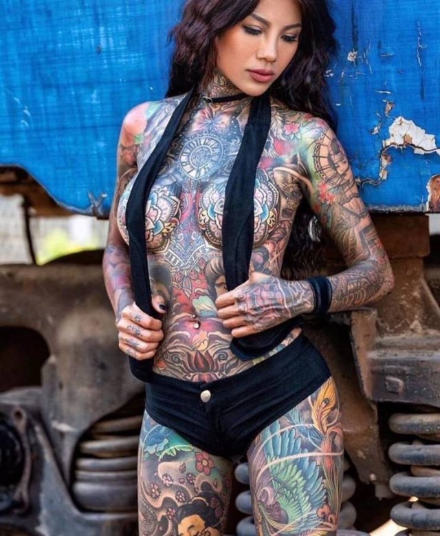 Tattooed Girls (50 pics)