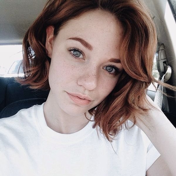 Girls With Freckles (34 pics)