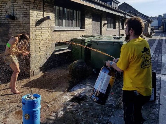 Acid Picdump 2 (79 pics)