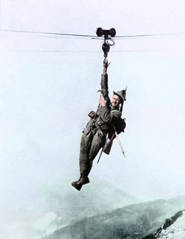 Colorized Historical Photos (28 pics)